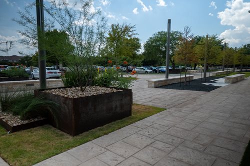 Office & Business Parks
Office & Business Parks
SUNDEK of Tampa

