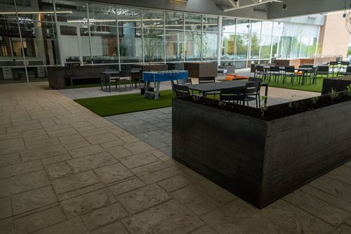 Office & Business Parks
Office & Business Parks
SUNDEK of Tampa
